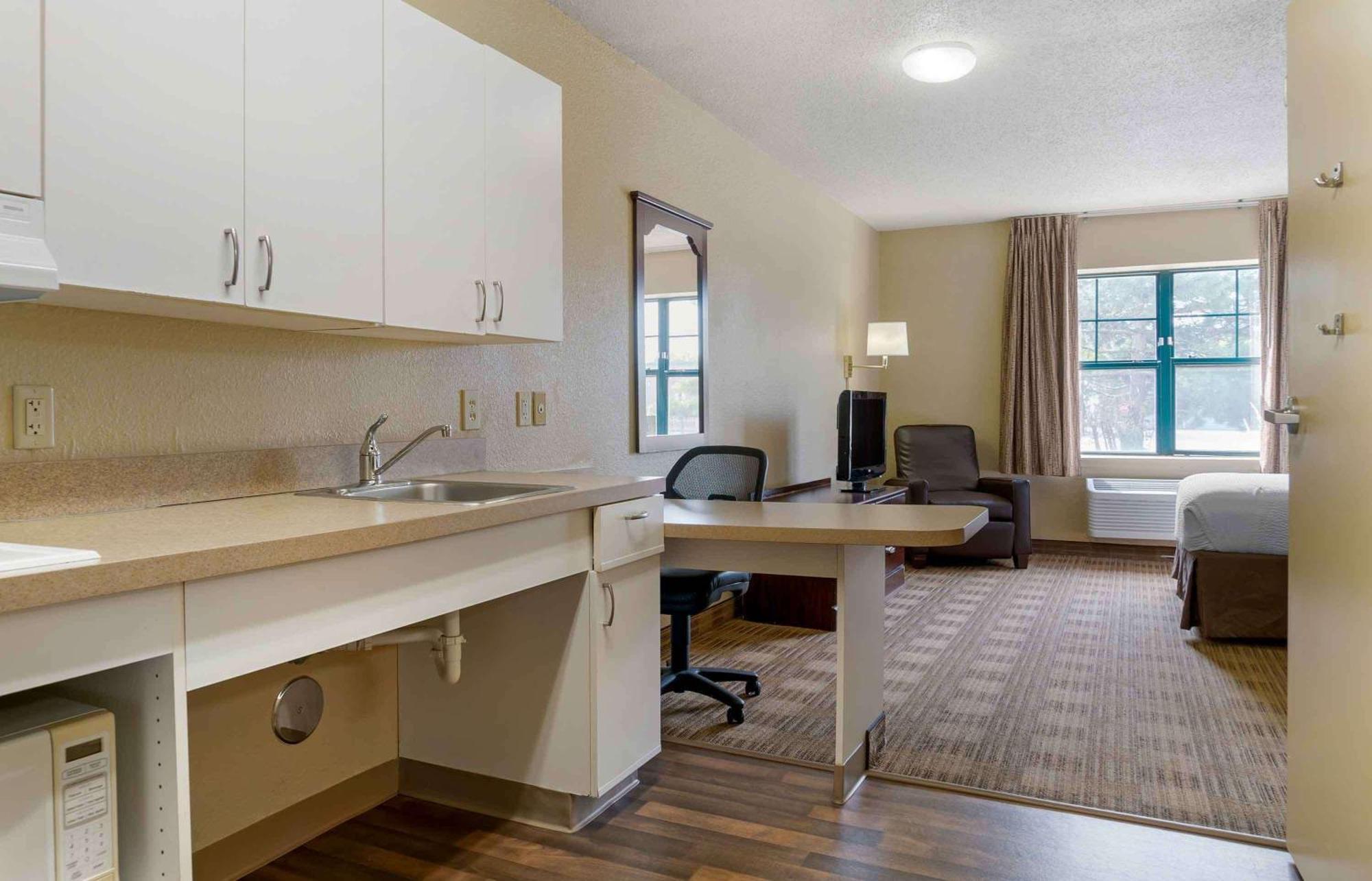Extended Stay America Select Suites - Chicago - Naperville - West Eksteriør bilde