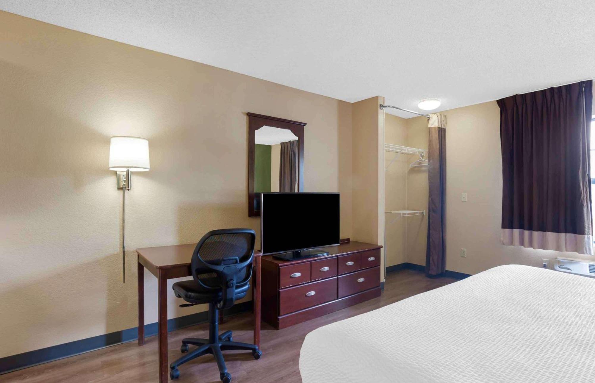 Extended Stay America Select Suites - Chicago - Naperville - West Eksteriør bilde